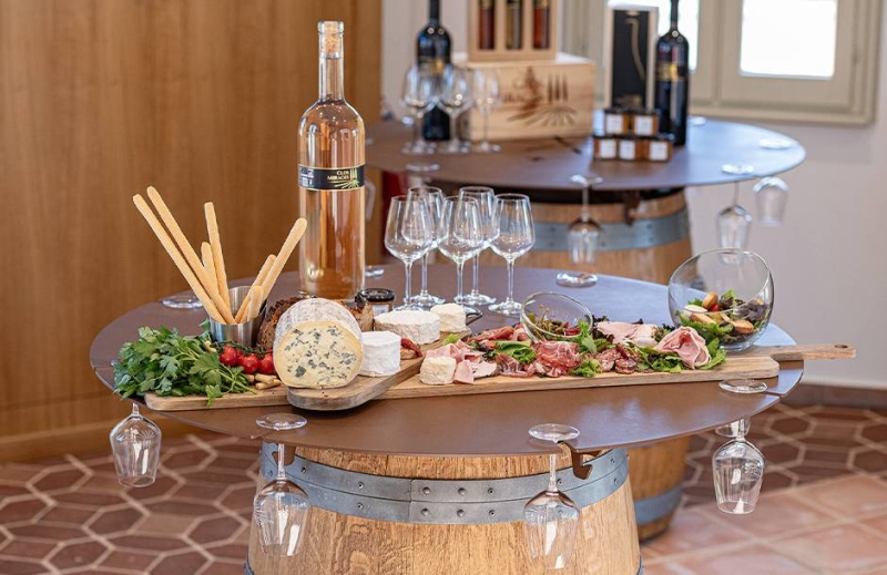 La Carte - Maison Mirages - Où manger à Saint-Tropez ? - Cave à manger Maison MIRAGES